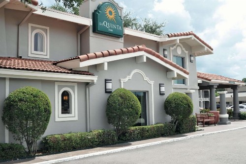 La Quinta Inn by Wyndham Dallas Uptown - image 26