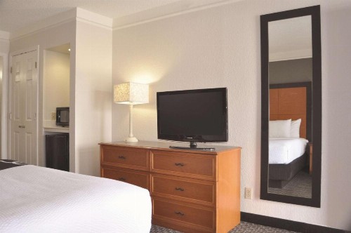 La Quinta Inn by Wyndham Dallas Uptown - image 27