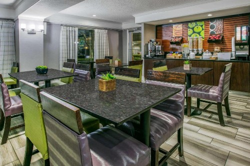 La Quinta Inn by Wyndham Dallas Uptown - image 39