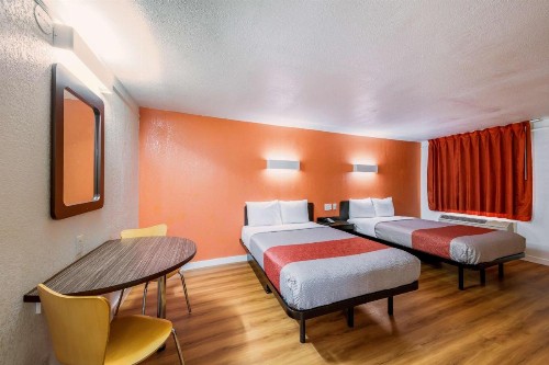 Motel 6-Dallas TX - Farmers Branch - image 24