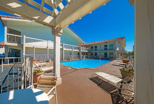 Motel 6-Dallas TX - Farmers Branch - image 25