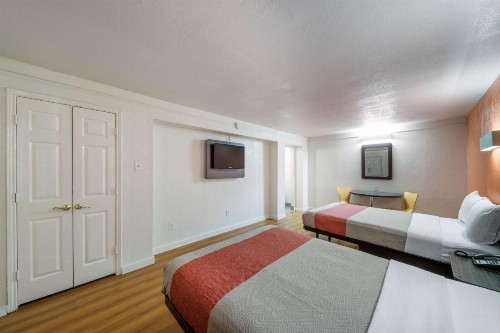 Motel 6-Dallas TX - Farmers Branch - image 31