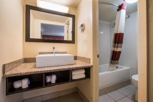 Red Roof Inn Dallas/Richardson - image 25