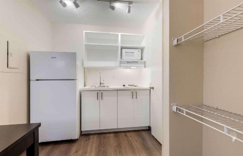 Extended Stay America Suites - Dallas - Coit Road - image 23