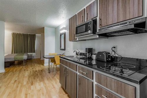Studio 6-Dallas TX - image 9