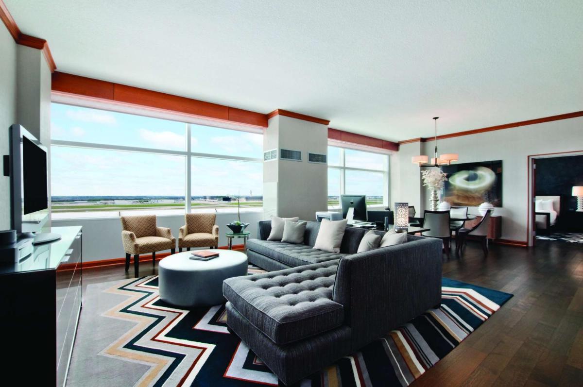 Grand Hyatt DFW Airport - image 2