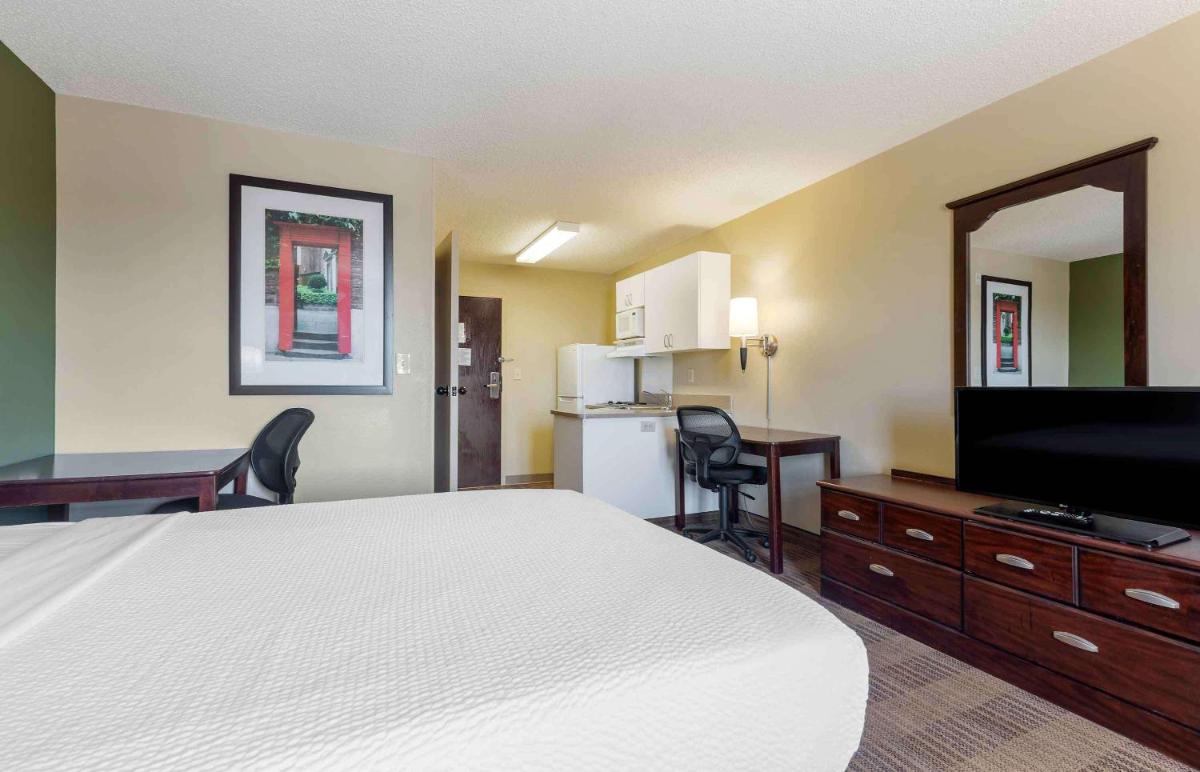 Extended Stay America Suites - Dallas - Greenville Avenue - image 4