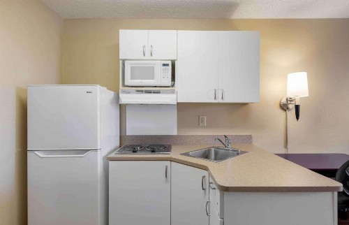 Extended Stay America Suites - Dallas - Greenville Avenue - image 7