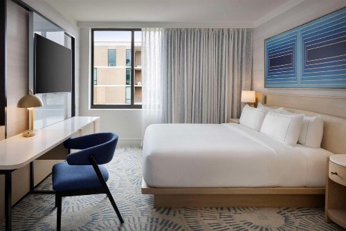 The Highland Dallas Curio Collection by Hilton - image 18