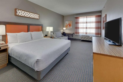 La Quinta by Wyndham Dallas Love Field - image 22