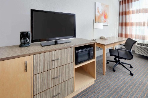 La Quinta by Wyndham Dallas Love Field - image 31