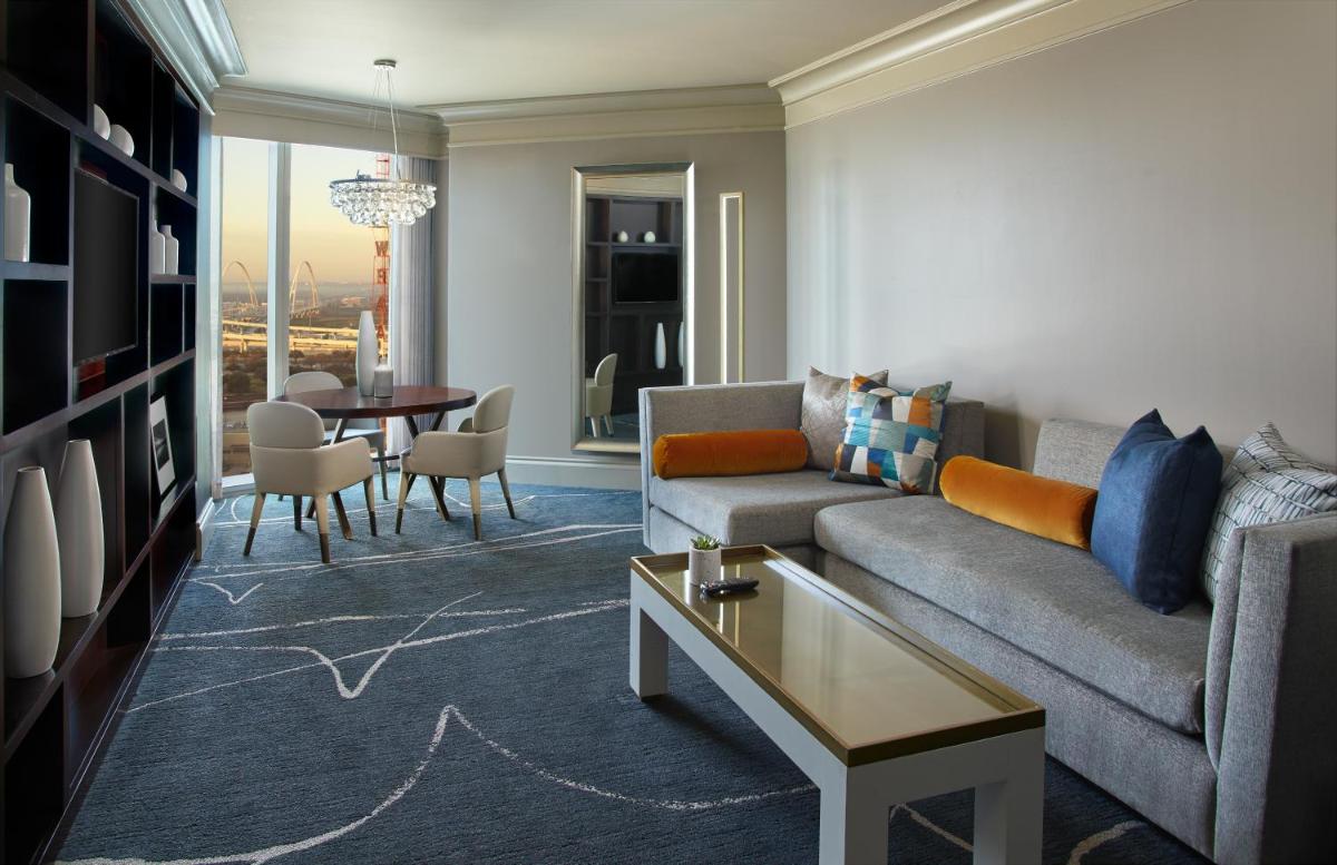 Omni Dallas Hotel - image 3