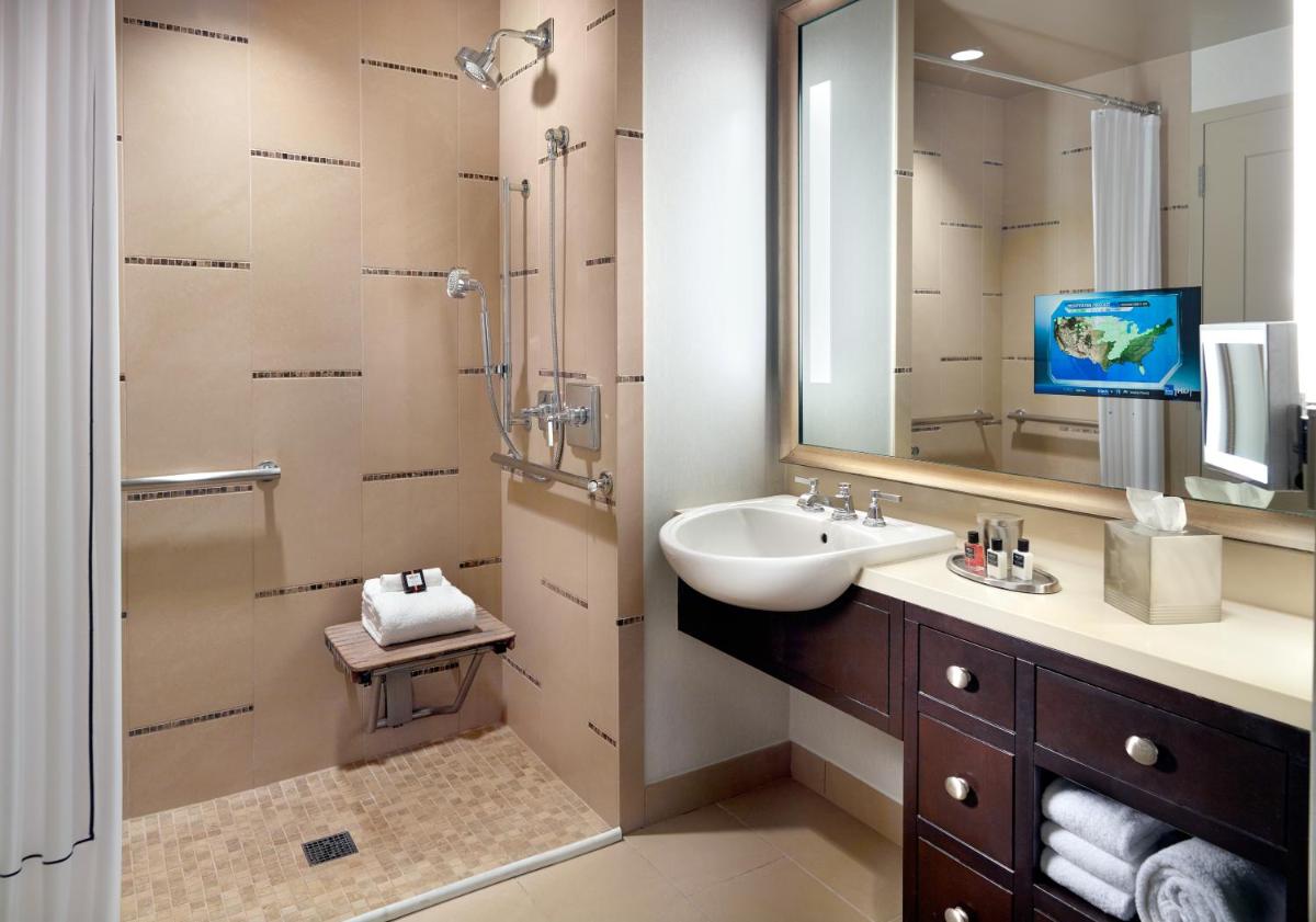 Omni Dallas Hotel - image 4
