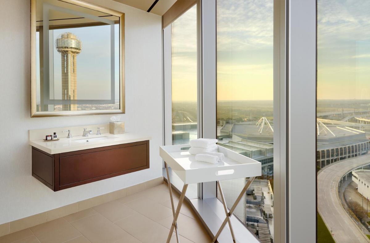 Omni Dallas Hotel - image 5