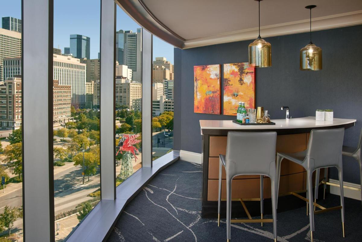 Omni Dallas Hotel - image 7