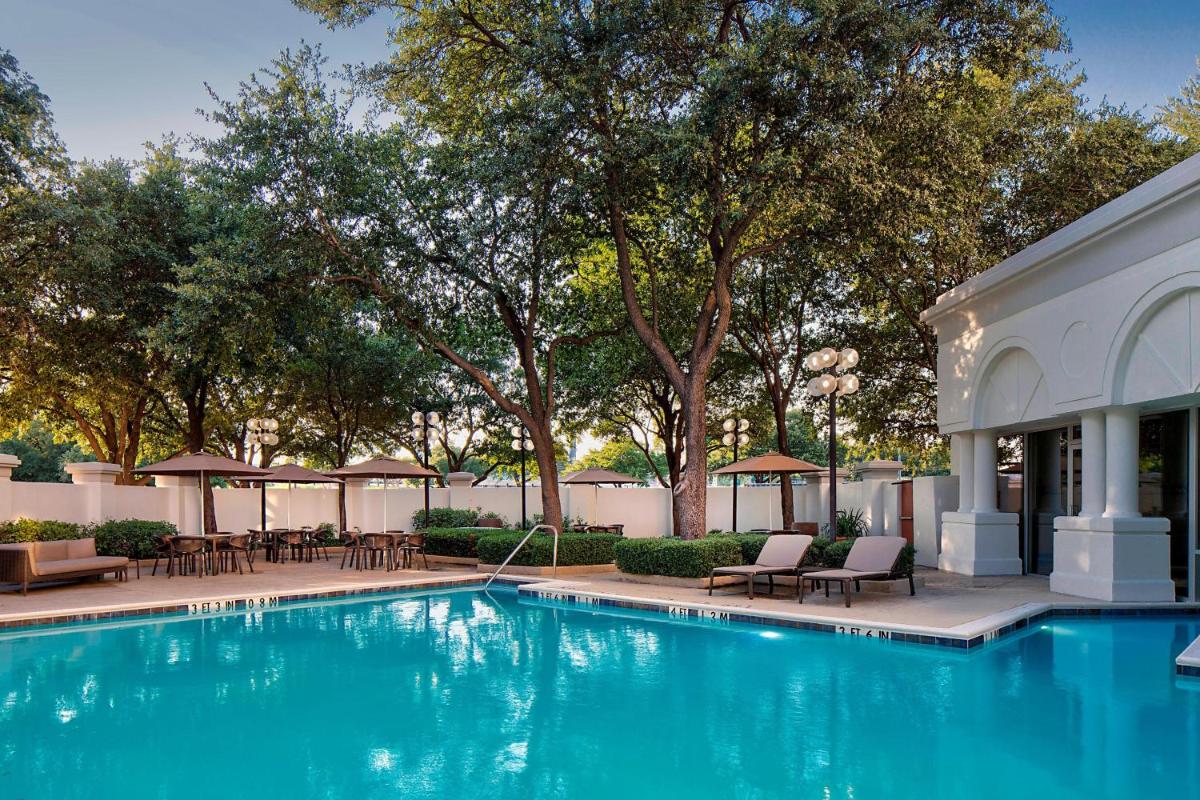 Sheraton Suites Market Center Dallas - image 2