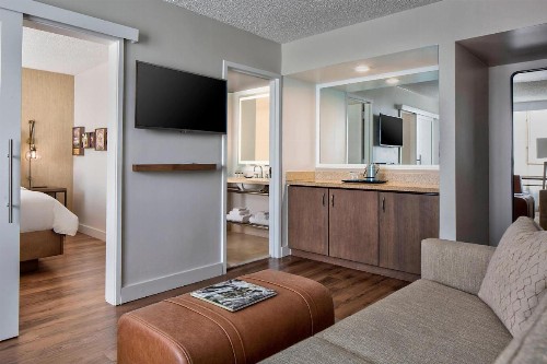 Sheraton Suites Market Center Dallas - image 21