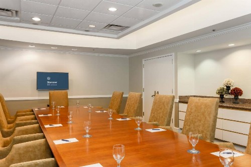 Sheraton Suites Market Center Dallas - image 30