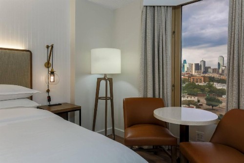 Sheraton Suites Market Center Dallas - image 8