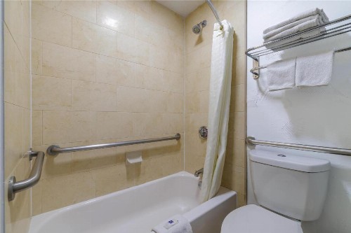 Best Western Market Center - image 3