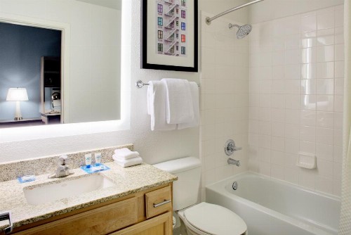 Hyatt House Dallas Lincoln Park - image 12