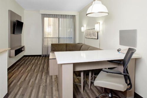 Hyatt House Dallas Lincoln Park - image 14