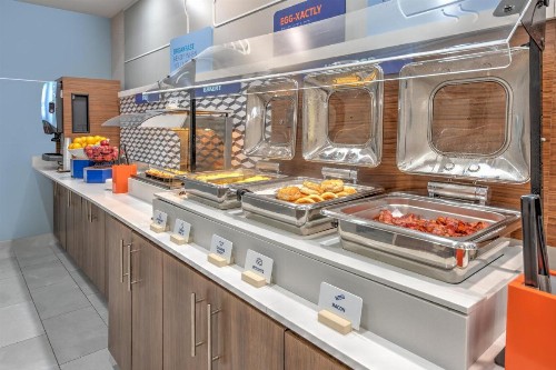 Holiday Inn Express Hotel & Suites Dallas West an IHG Hotel - image 14
