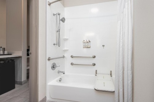Holiday Inn Express Hotel & Suites Dallas West an IHG Hotel - image 23