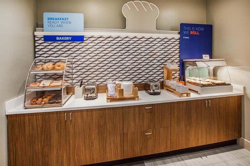 Holiday Inn Express Hotel & Suites Dallas West an IHG Hotel - image 3