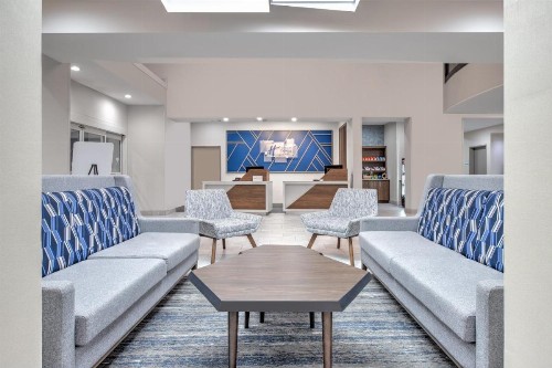 Holiday Inn Express Hotel & Suites Dallas West an IHG Hotel - image 34