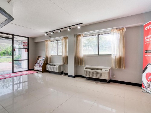 Dallas Love Field Inn - image 14