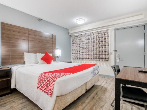 Dallas Love Field Inn - image 18