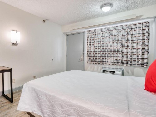 Dallas Love Field Inn - image 20