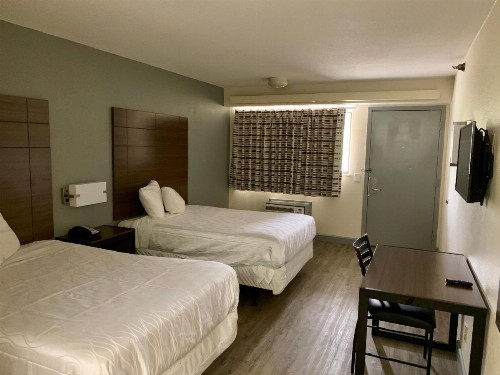 Dallas Love Field Inn - image 40