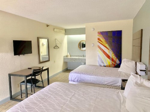 Dallas Love Field Inn - image 41