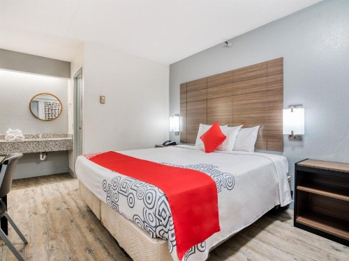 Dallas Love Field Inn - image 5