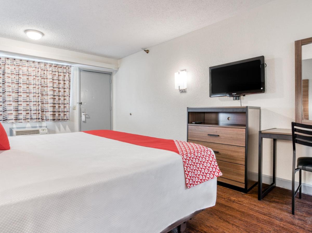 Dallas Love Field Inn - image 7