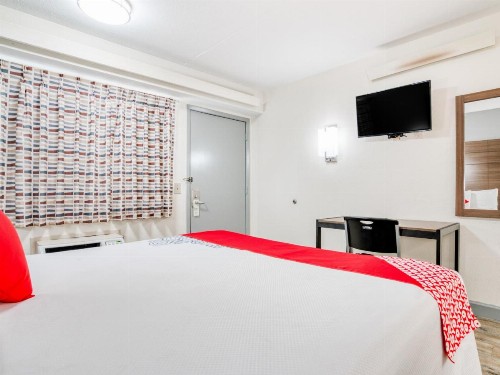 Dallas Love Field Inn - image 9