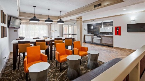 Best Western Plus Addison/Dallas Hotel - image 6