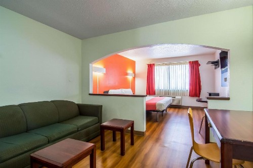 Motel 6-Dallas TX - North - Richardson - image 6