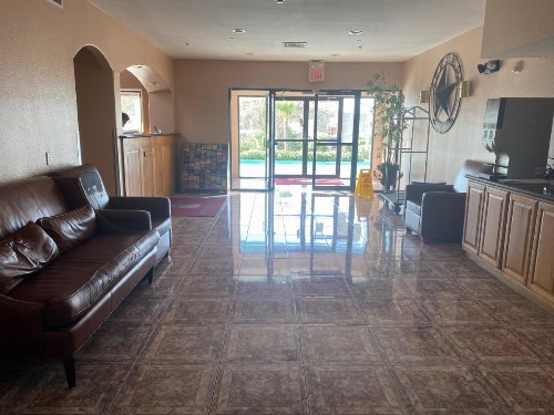 Tropicana Inn and Suites - image 15