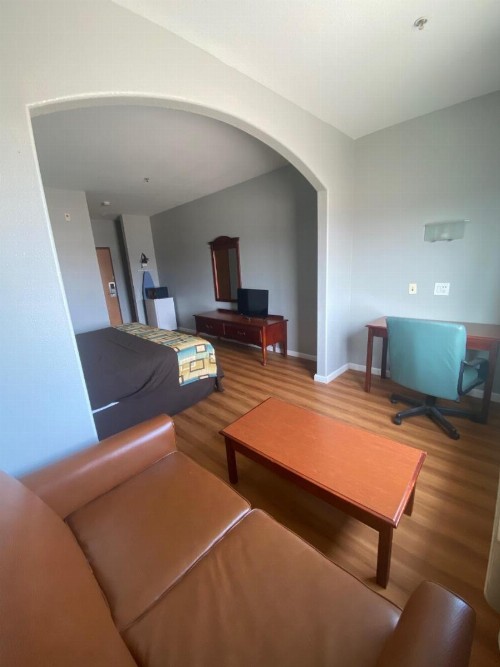 Tropicana Inn and Suites - image 20