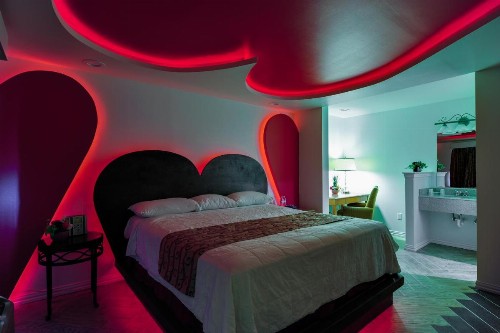 Romantic Inn & Suites - image 15