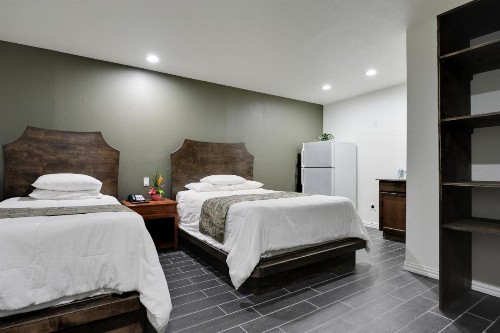 Romantic Inn & Suites - image 23