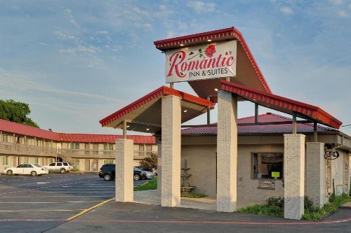 Romantic Inn & Suites - image 28