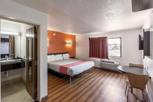Motel 6-Dallas TX - South - image 17