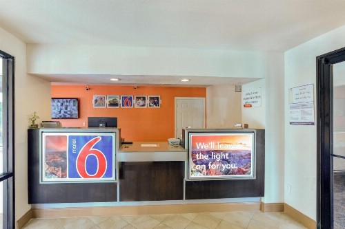 Motel 6-Dallas TX - South - image 21