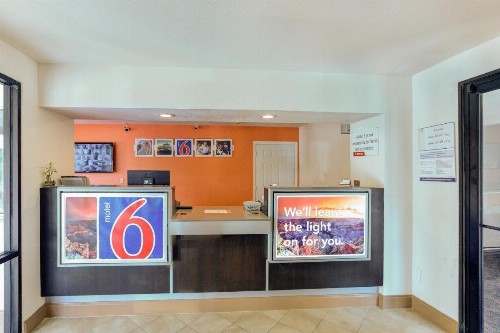 Motel 6-Dallas TX - South - image 24