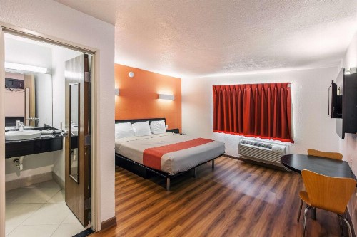 Motel 6-Dallas TX - South - image 35