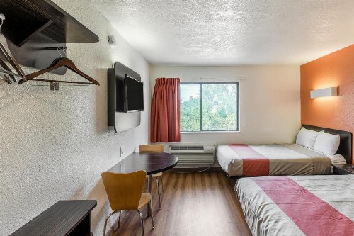 Motel 6-Dallas TX - South - image 4
